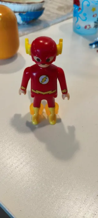 Figura Kinder Flash