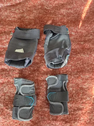 Muñequeras y coderas Oxelo Talla S (adultos)