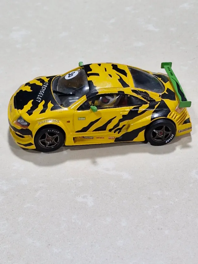 Scalextric Audi TT Amarillo teamslot