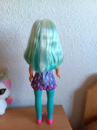 Muñeca Nancy Pelo Neón Azul