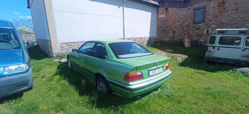 BMW Serie 3 1996 - foto 1