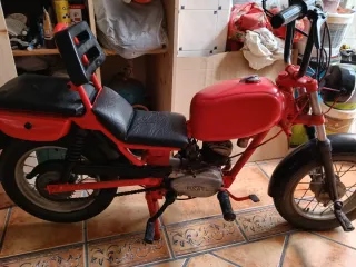 Mini Ducati Moped 49cc Restaurada