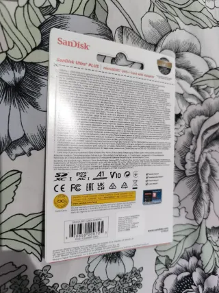 Tarjeta microSDXC SanDisk Ultra PLUS 128GB
