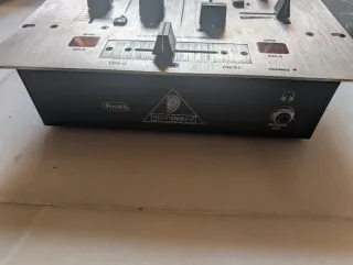 Mesa de mezclas Behringer DX626 3 canales