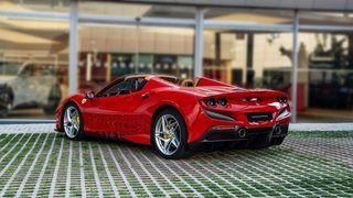 Ferrari F8 SPIDER