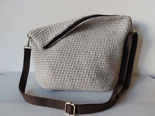 Bolso crochet mensajero beige nuevo