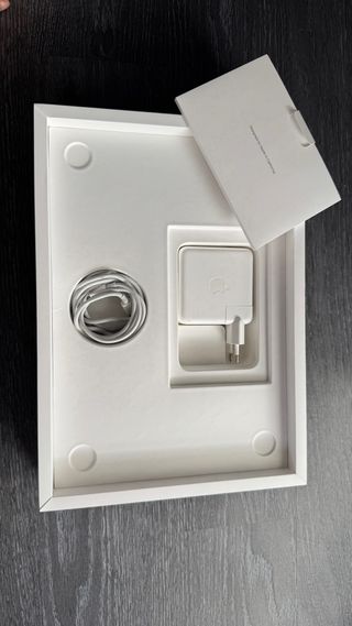 MacBook Pro Touch Bar Gris Espacial