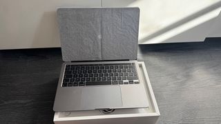 MacBook Pro Touch Bar Gris Espacial