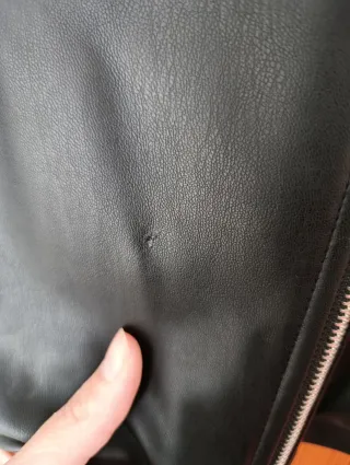 Chaqueta efecto piel Zara mujer