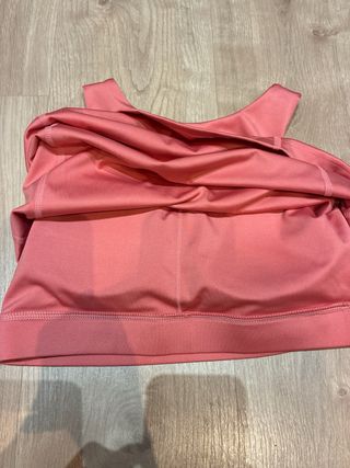 Camiseta deportiva Born rosa con sujetador