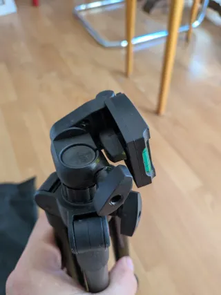 Trípode Negro con Funda