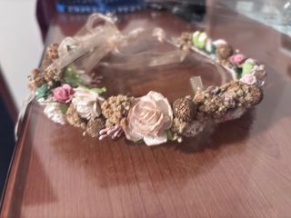 Traje de Comunión Blanco con Flores Rosas