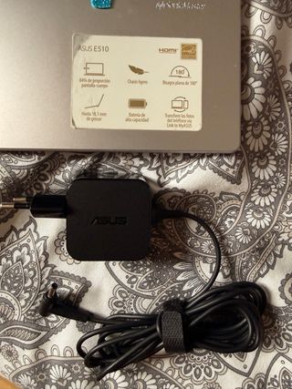 Portátil ASUS E510 plateado