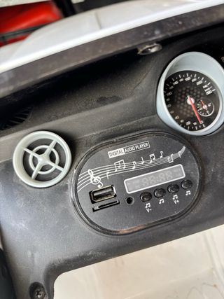 Coche eléctrico Mercedes SLC 300 Juguete