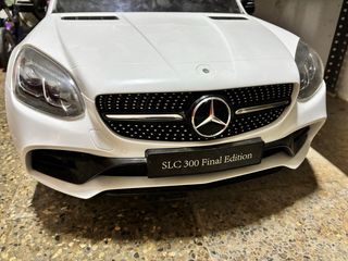 Coche eléctrico Mercedes SLC 300 Juguete