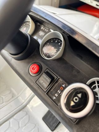 Coche eléctrico Mercedes SLC 300 Juguete