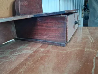 Tocador vintage madera con espejo y mármol