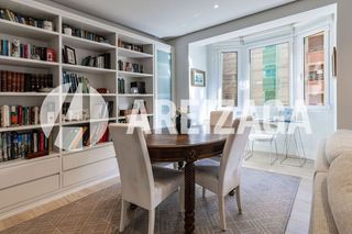 Piso en venta en Gros en San Sebastián-Donostia