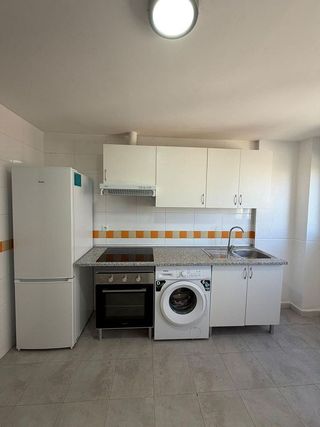 Piso en alquiler en Centro de Especialidades en Ocaña