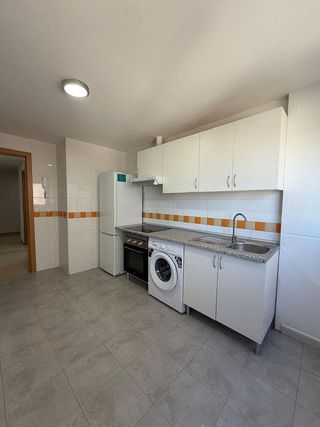 Piso en alquiler en Centro de Especialidades en Ocaña