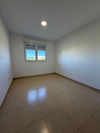 Piso en alquiler en Centro de Especialidades en Ocaña