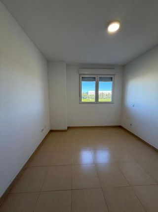 Piso en alquiler en Centro de Especialidades en Ocaña