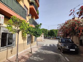 Local comercial en alquiler en Alcantarilla