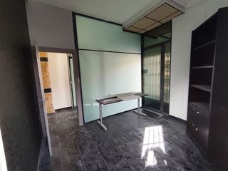 Local comercial en alquiler en Alcantarilla