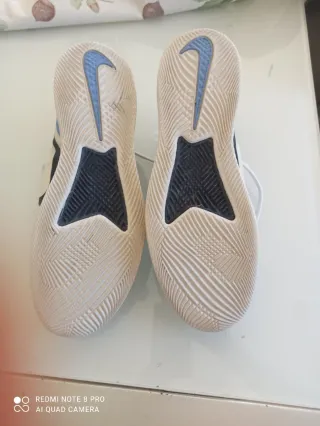 Zapatillas Nike Blancas y Azules