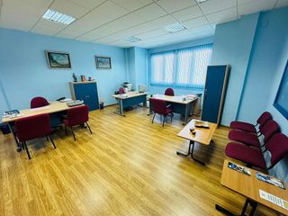 Local comercial en alquiler en Buenavista-Valparaíso-La Legua en Toledo