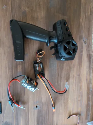 Emisora DX3 y Combo Spektrum Crawler