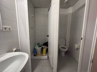 Local comercial en alquiler en Montigalà -Sant Crist en Badalona