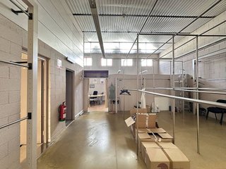Local comercial en alquiler en Montigalà -Sant Crist en Badalona