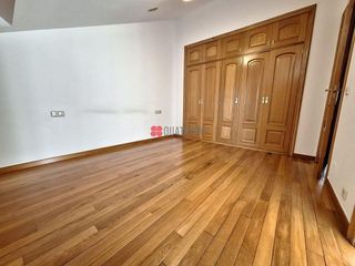 Dúplex en alquiler en Ensanche - Sar en Santiago de Compostela