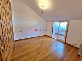 Dúplex en alquiler en Ensanche - Sar en Santiago de Compostela