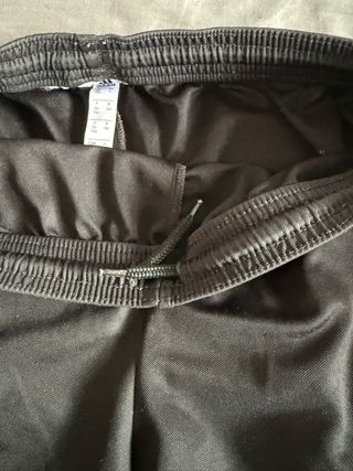 Pantalón corto Adidas negro