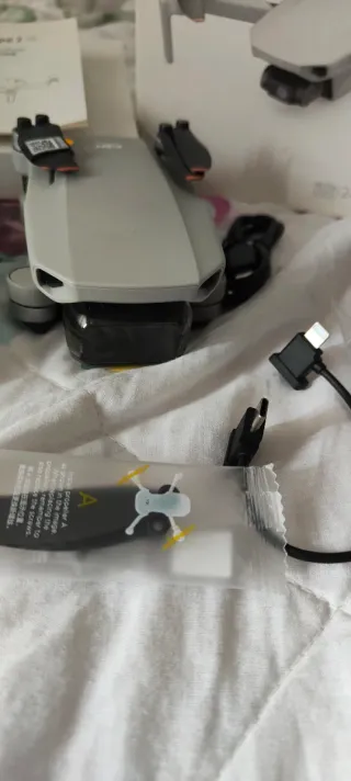 DJI Mini 2 SE Drone + telecomando