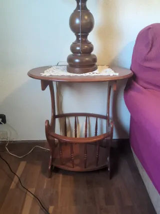 URGE VENTA ANTES DEL 30 ABRIL. Mesa auxiliar.