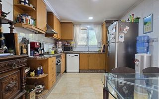 Casa en venta en Riba-roja de Túria