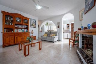 Casa en venta en La Siesta - El Salado - Torreta en Torrevieja