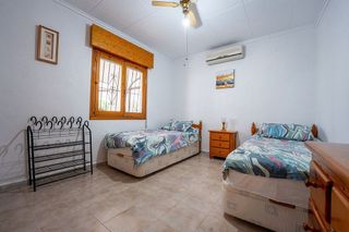 Casa en venta en La Siesta - El Salado - Torreta en Torrevieja