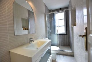 Piso en alquiler en Bola de Oro - Serrallo en Granada