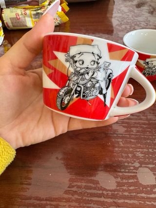 Juego 4 Tazas y Platos Betty Boop