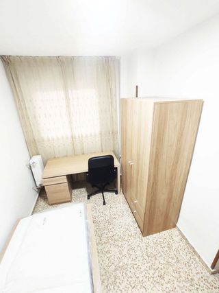 Piso en alquiler en Camino de Ronda - Rosaleda en Granada