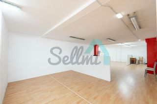 Local comercial en alquiler en Huca - Prados en Oviedo