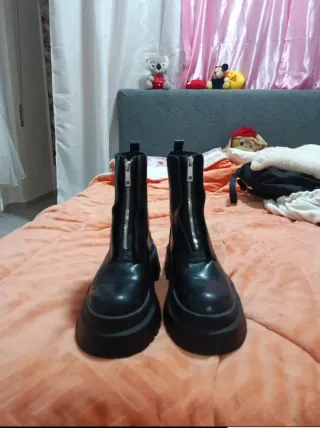 Stivali neri Pull&Bear nuovi