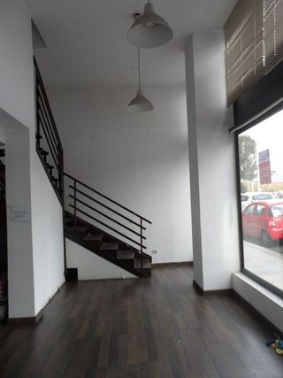 Local comercial en alquiler en Castilla - Hermida en Santander