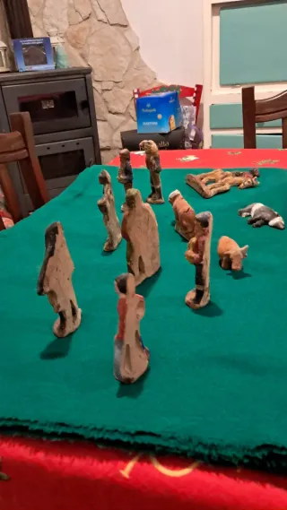 Antiche statuine siciliane in terracotta