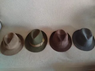 4 Cappelli da Uomo I quattro 50 euro