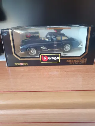 Mercedes Benz 300 SL  Bburago scala da 1/18